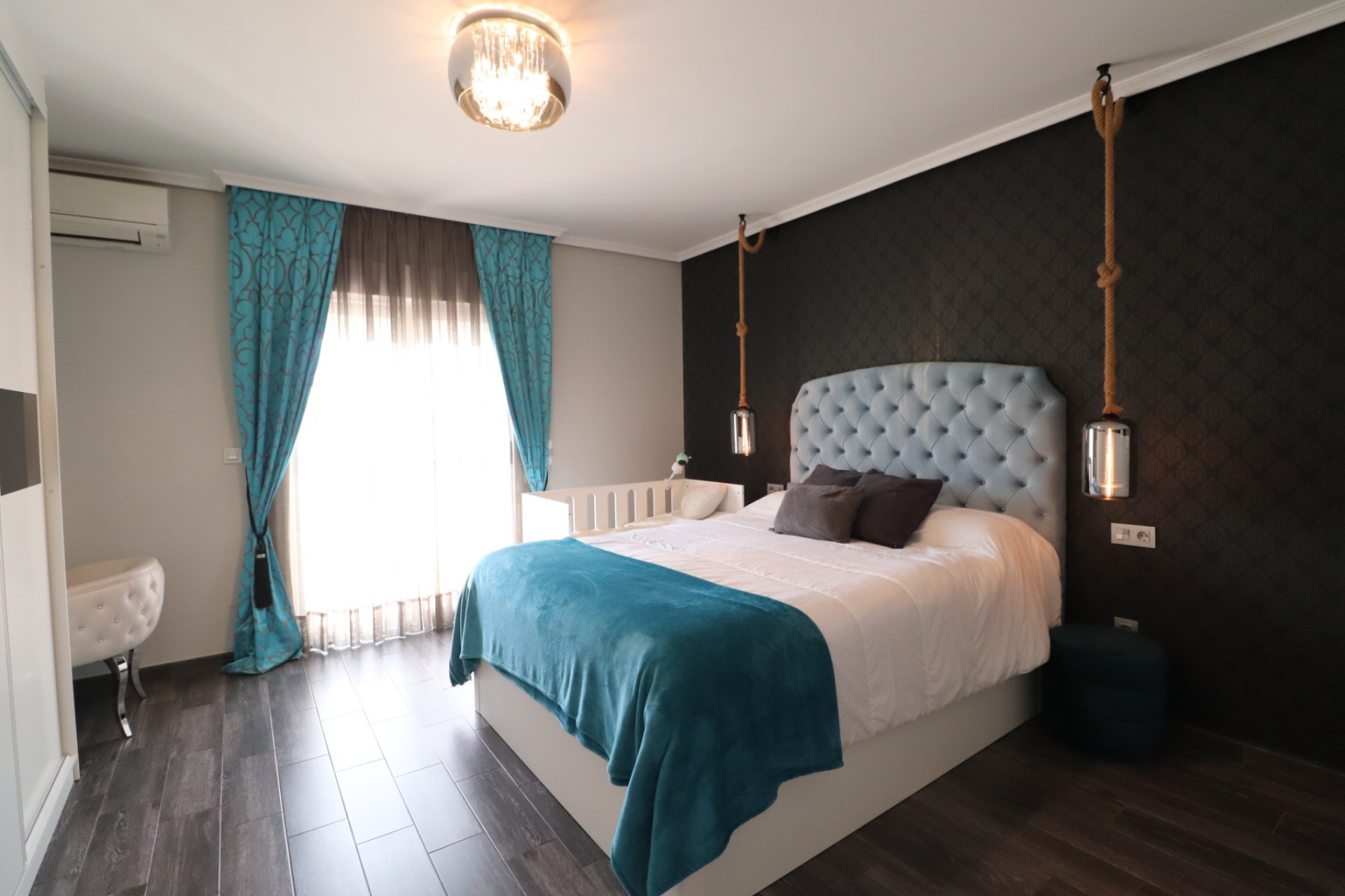 Revente - Maison de ville - Redovan - Redovan - Town