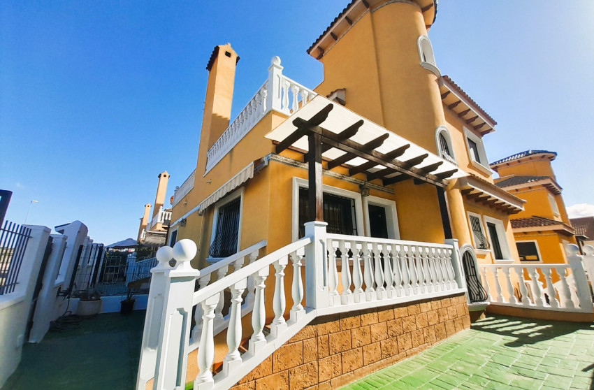 Revente - Semi detached Villa - Ciudad Quesada - Lo Marabu