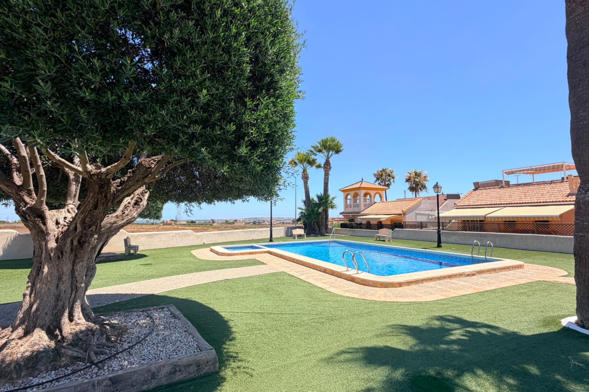 Revente - Semi detached Villa - Los Montesinos - Urbanizacion montesol