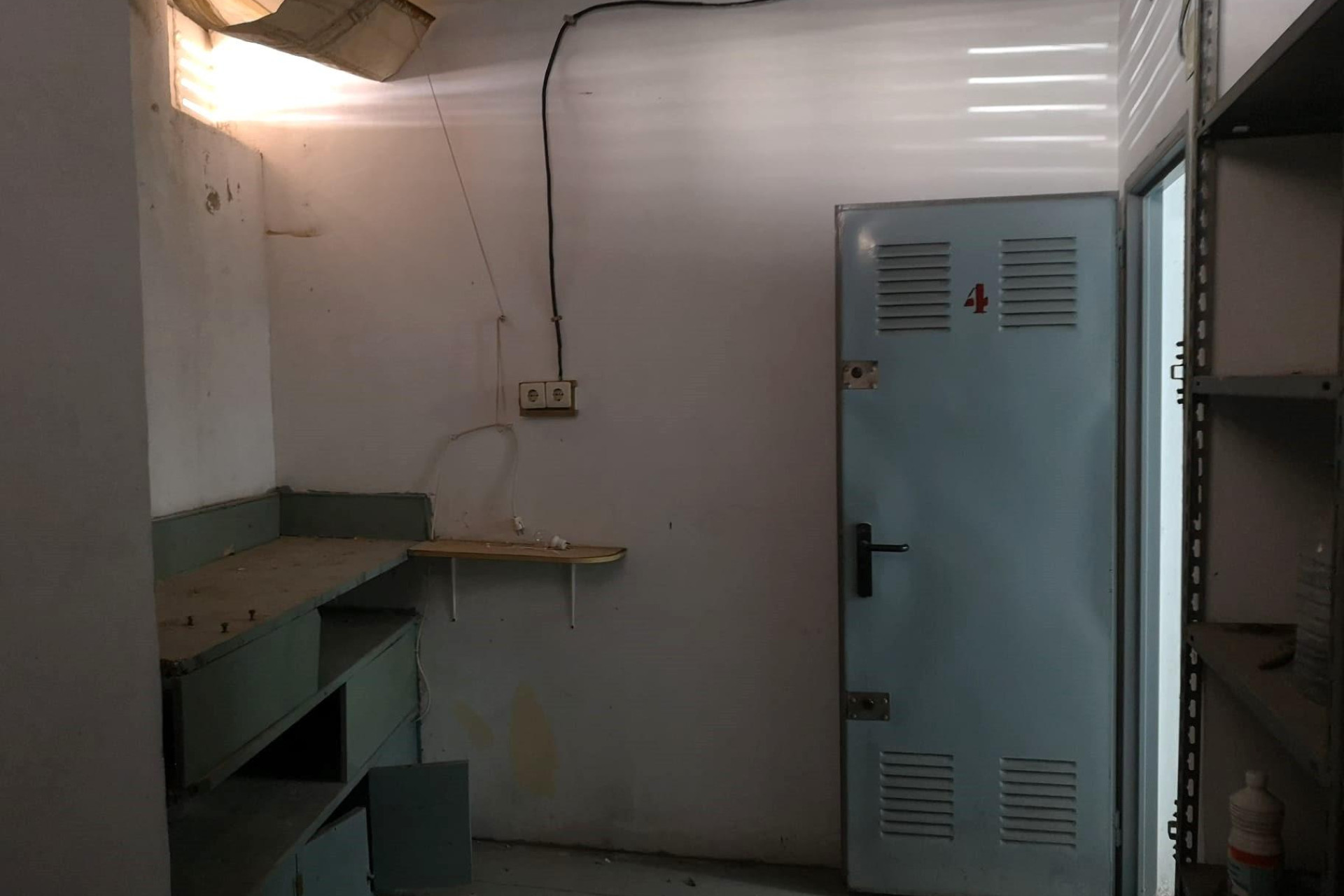 Revente - Storeroom - Torrevieja - Estacion de autobuses