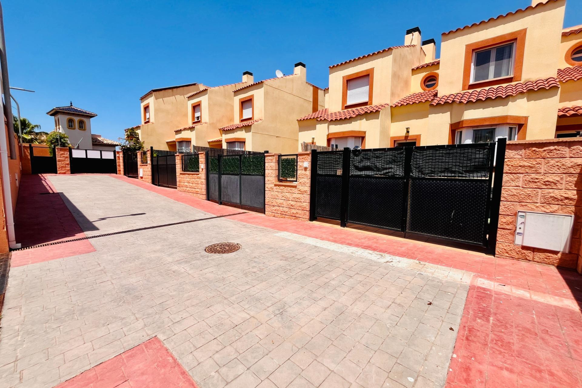 Revente - Terraced house - Cabo Roig