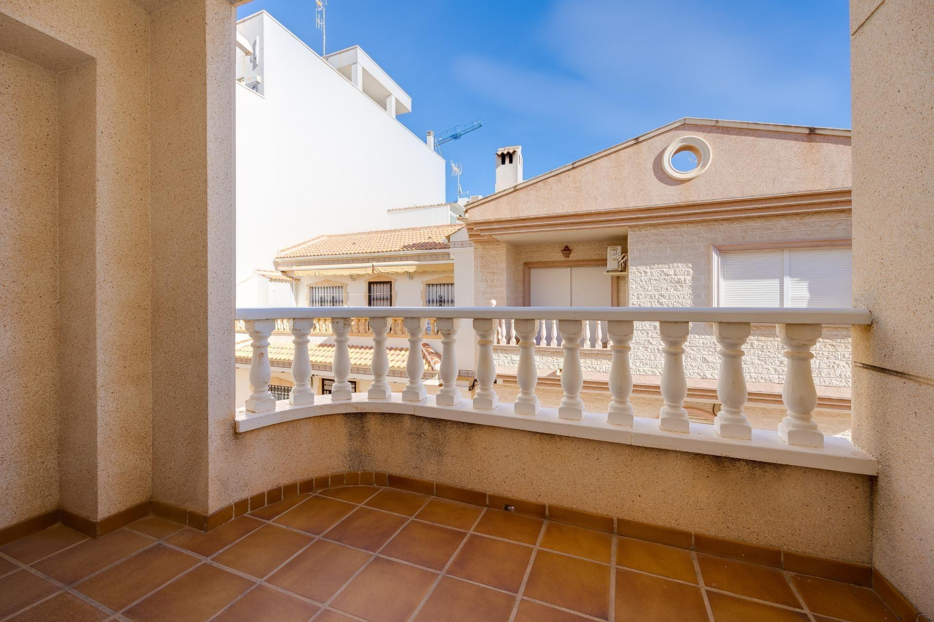 Revente - Terraced house - Torrevieja - Estacion de autobuses