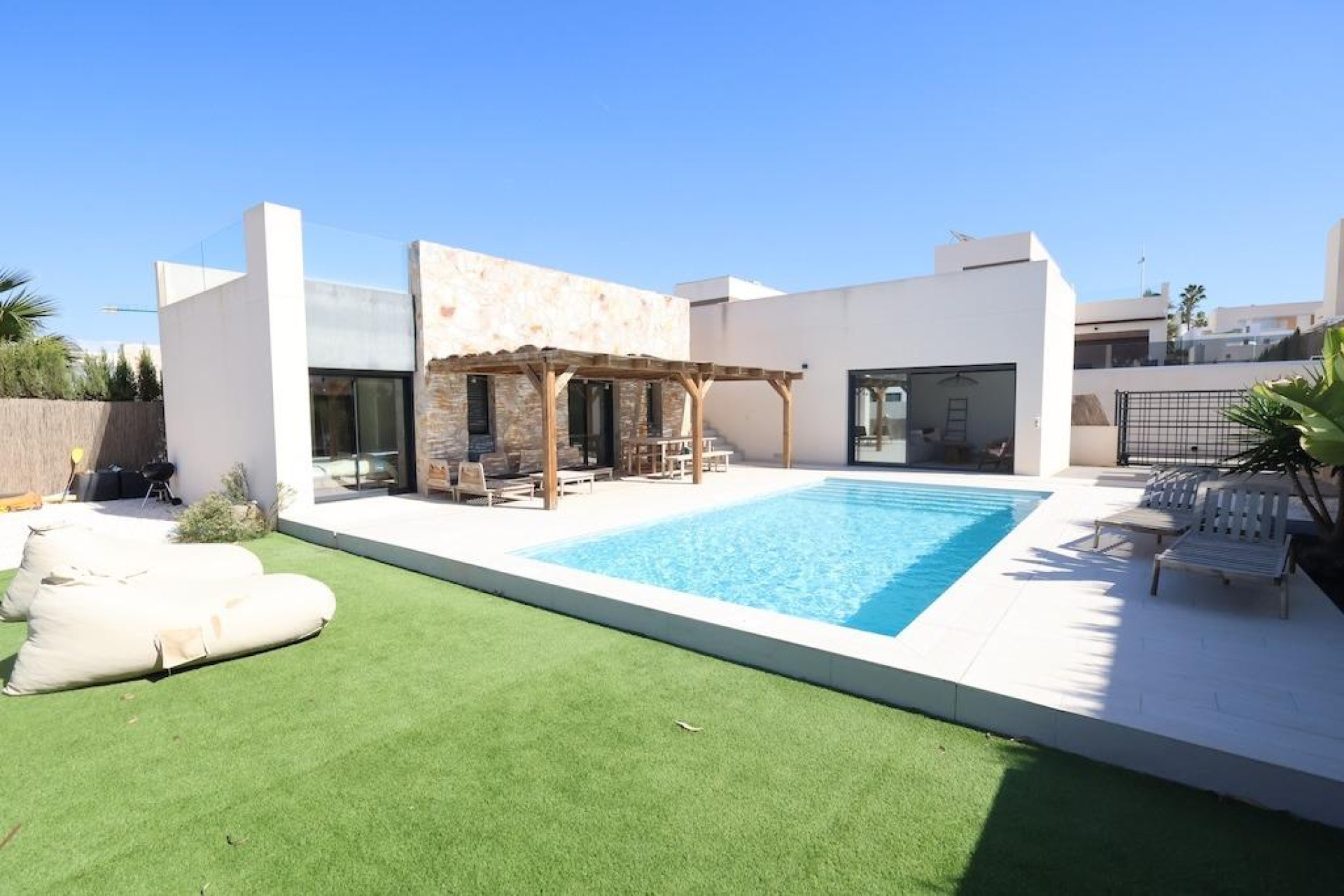 Revente - Villa - Algorfa - Comunidad valenciana