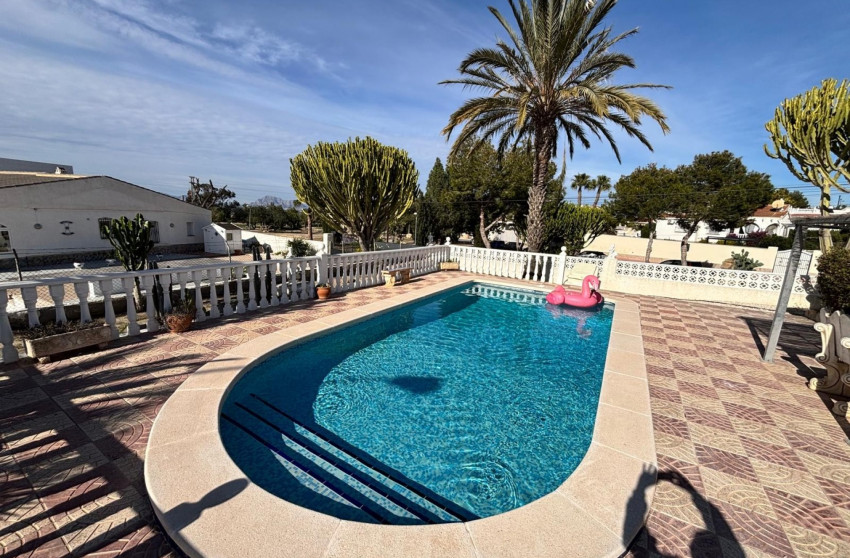 Revente - Villa / Detached - Ciudad Quesada - CENTRO