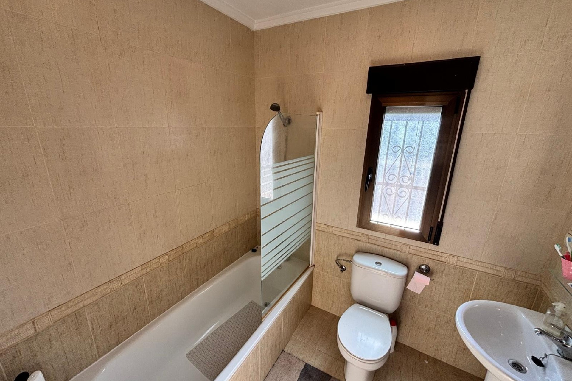 Revente - Villa / Detached - Ciudad Quesada - CENTRO