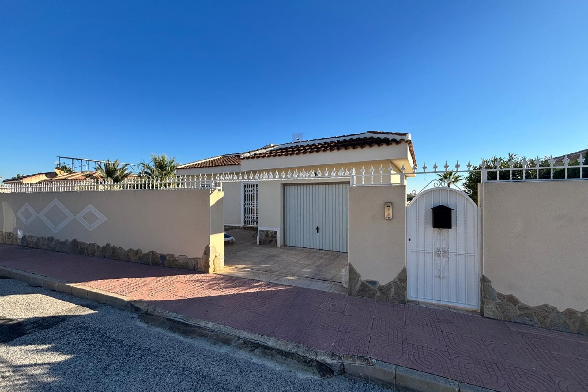 Revente - Villa Detached - Ciudad Quesada - La Fiesta