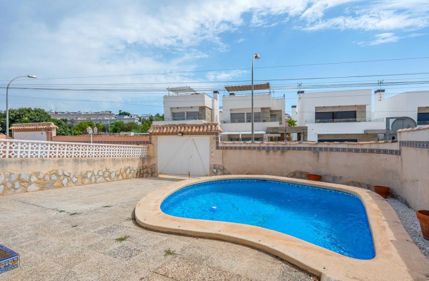 Revente - Villa - Orihuela Costa - El Galan