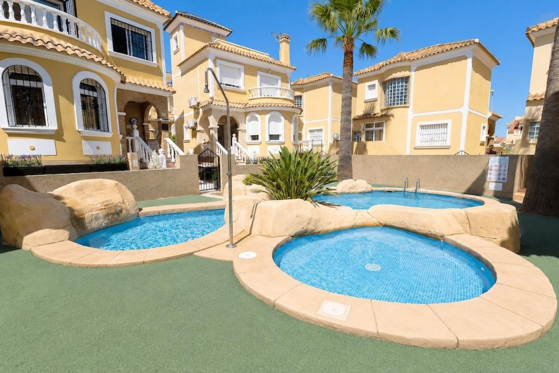 Revente - Villa - Orihuela Costa - Las Filipinas