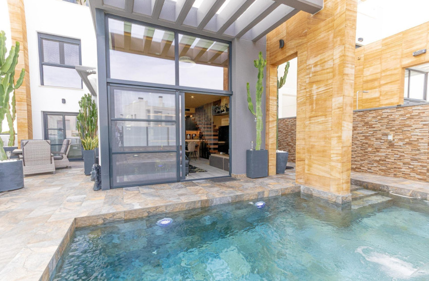 Revente - Villa - Orihuela Costa - Lomas de Cabo Roig