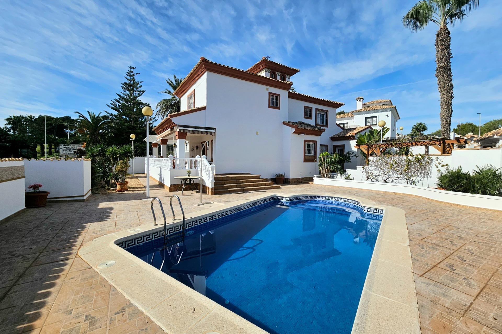 Revente - Villa - Orihuela Costa - Lomas de Campoamor-Las Ramblas
