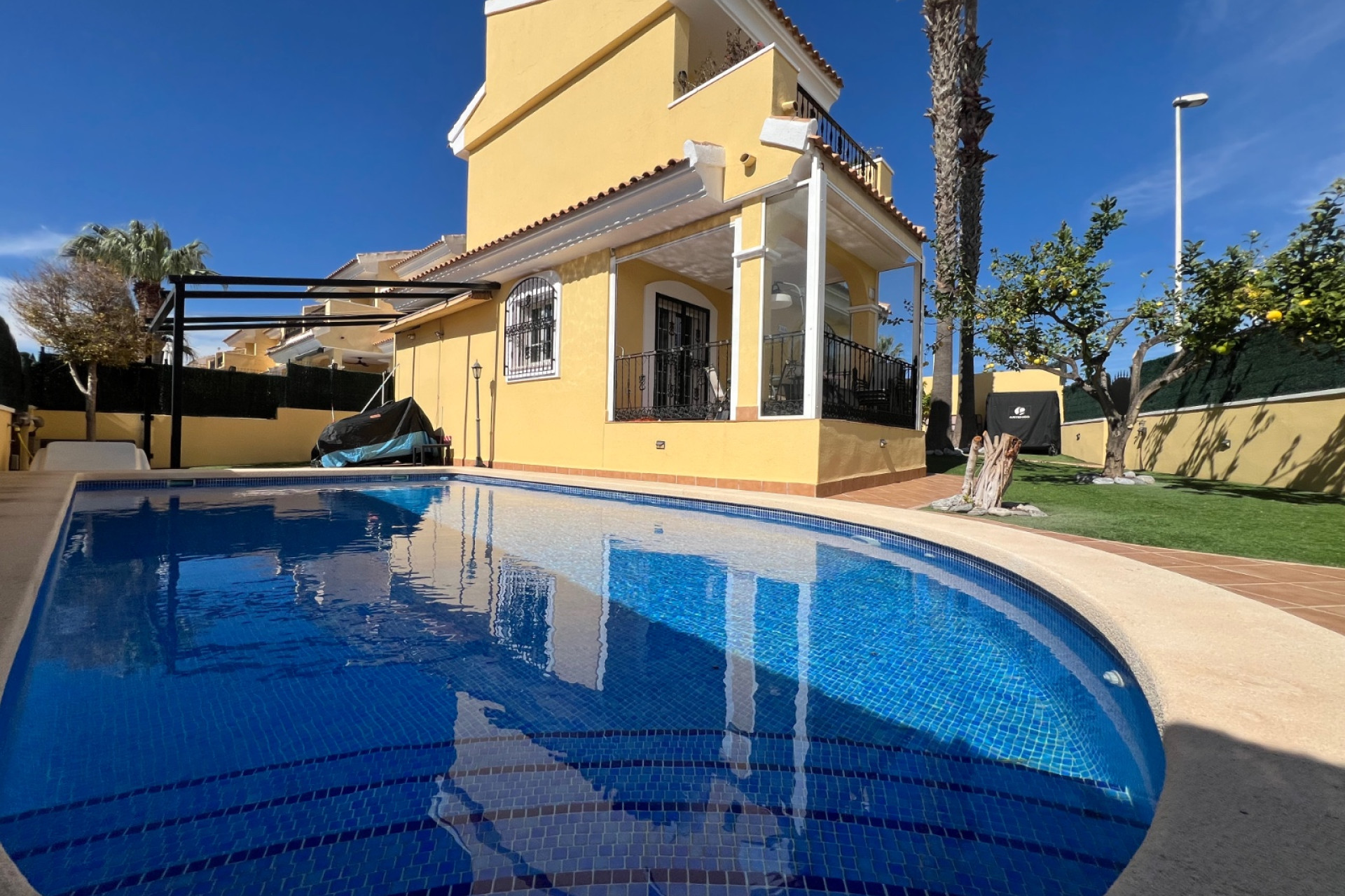 Revente - Villa - Orihuela Costa - Los Dolses