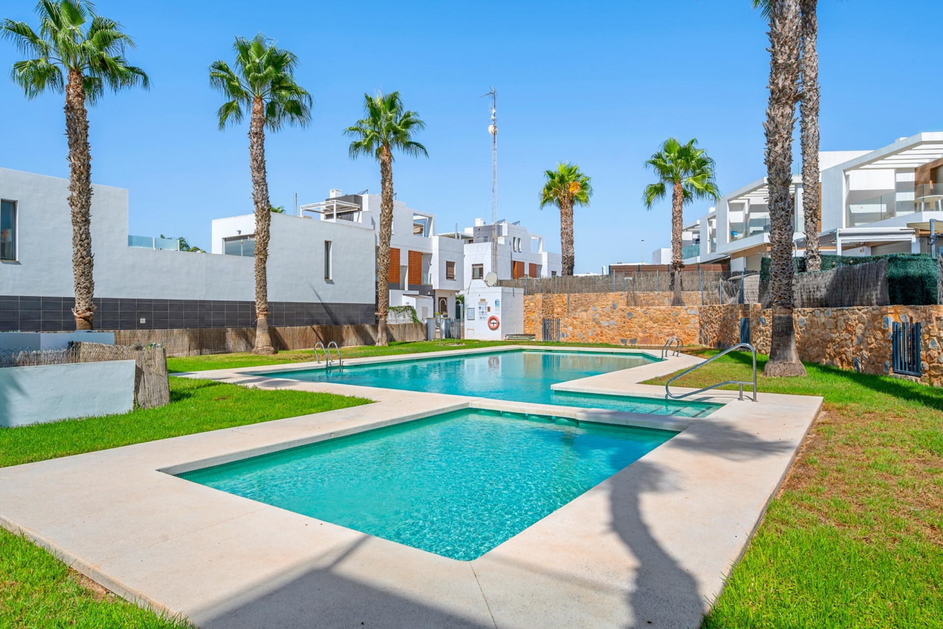 Revente - Villa - Orihuela Costa - Villamartín