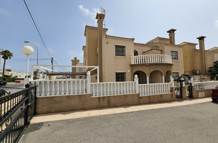 Revente - Villa - Orihuela Costa