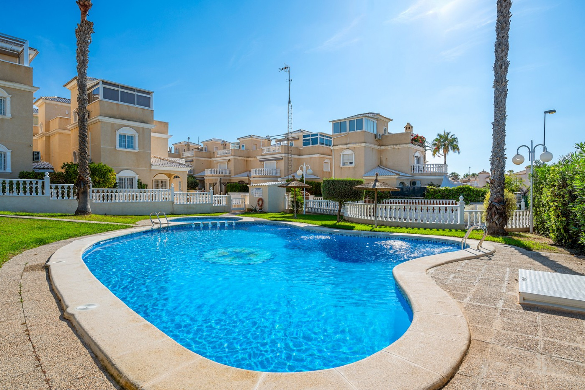 Revente - Villa - Orihuela - Los Altos