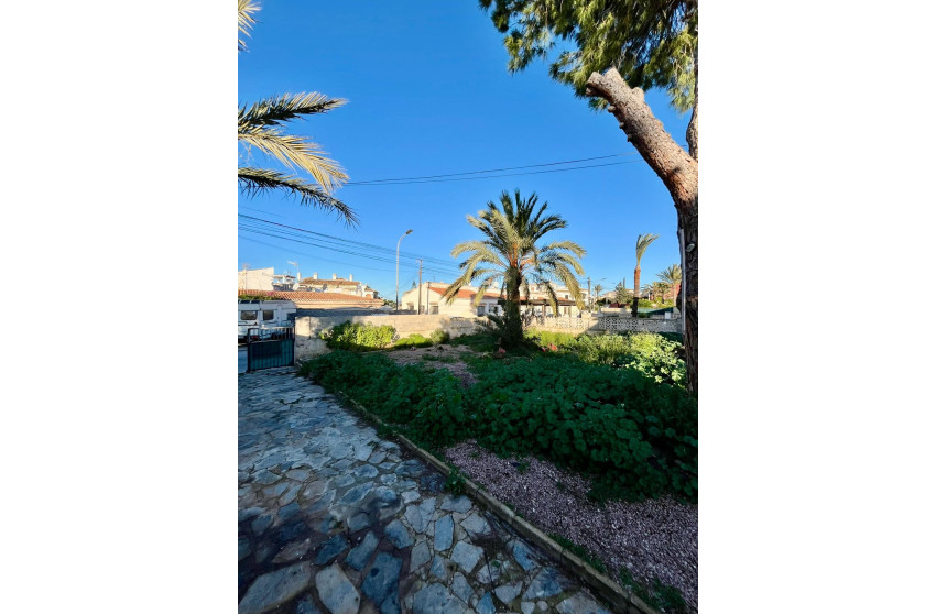 Revente - Villa - Torrevieja - Aguas Nuevas