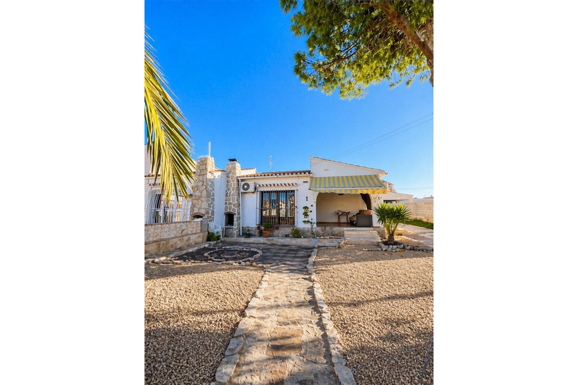 Revente - Villa - Torrevieja - Aguas Nuevas