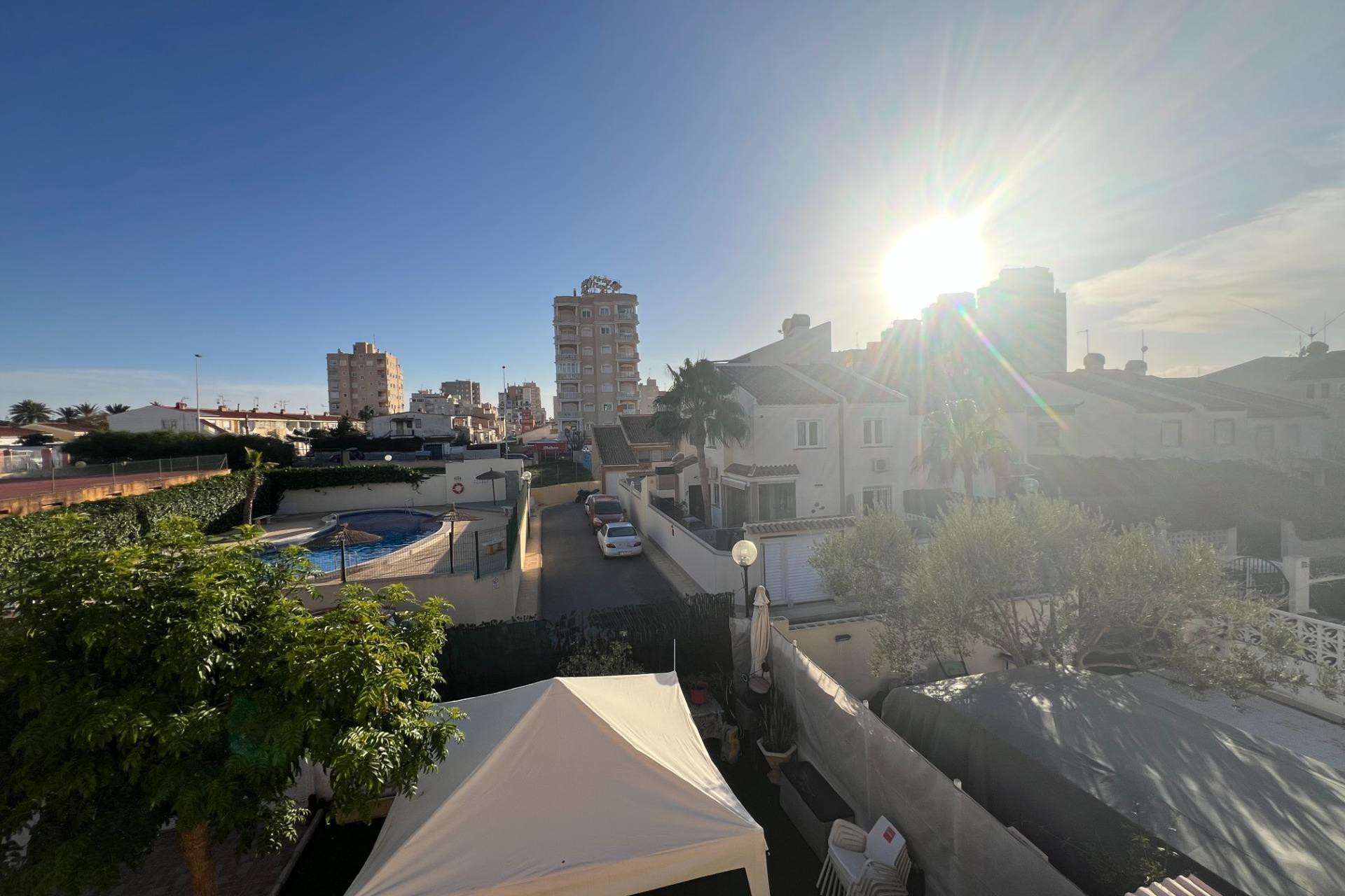 Revente - Villa - Torrevieja - Calas blanca