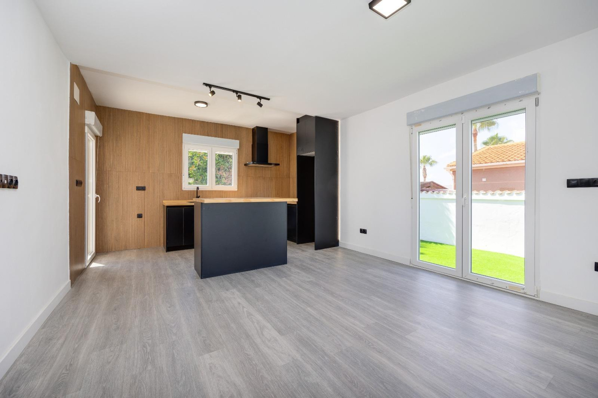 Revente - Villa - Torrevieja - El limonar