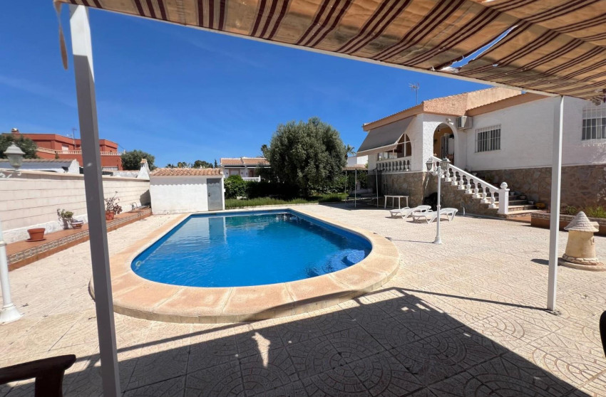 Revente - Villa - Torrevieja - La Siesta - El Salado - Torreta