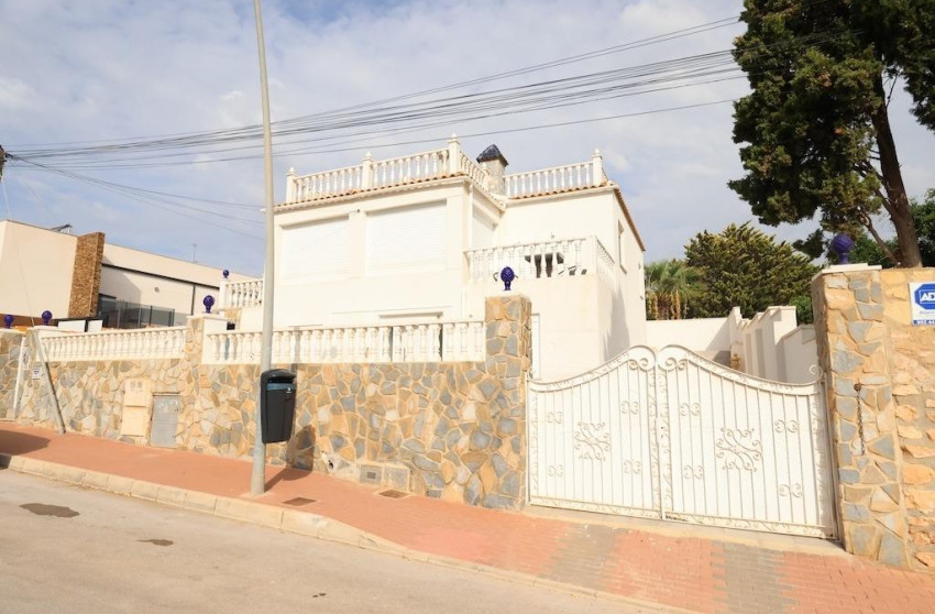 Revente - Villa - Torrevieja - Los Balcones - Los Altos del Edén