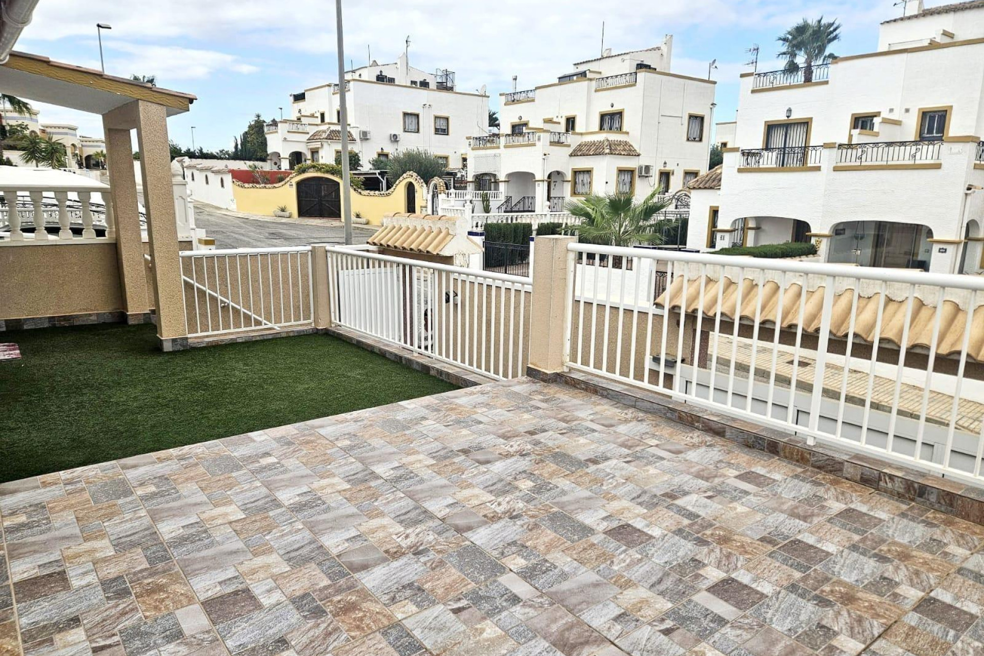 Revente - Villa - Torrevieja - Los balcones