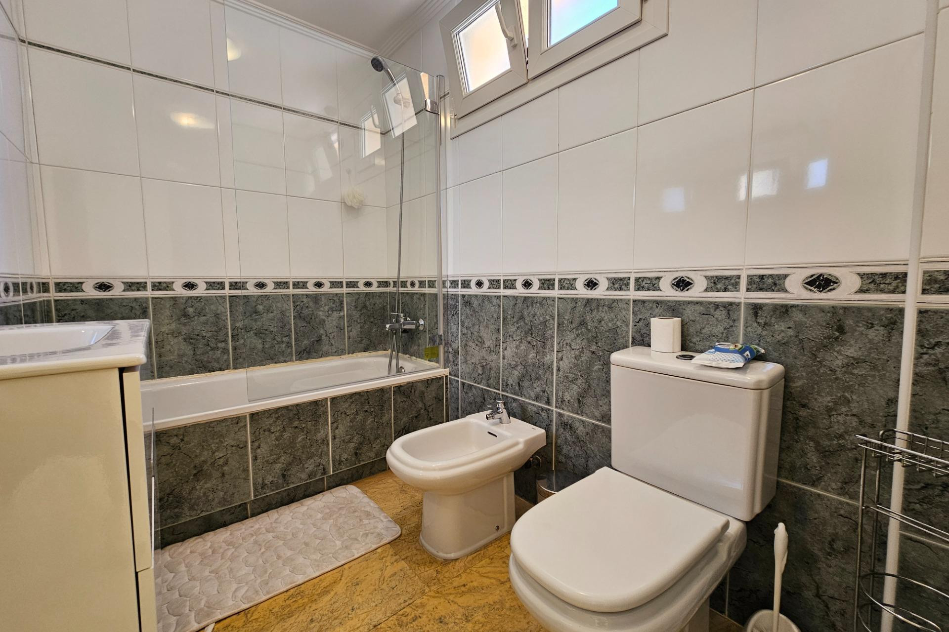 Revente - Villa - Torrevieja - Punta prima