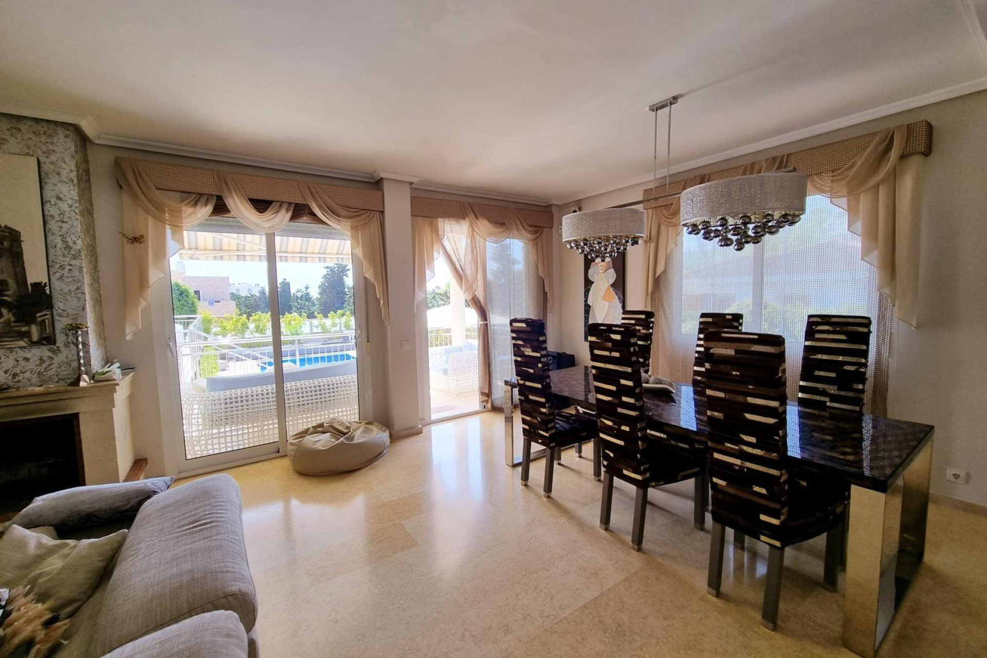 Revente - Villa - Torrevieja - Torre la mata