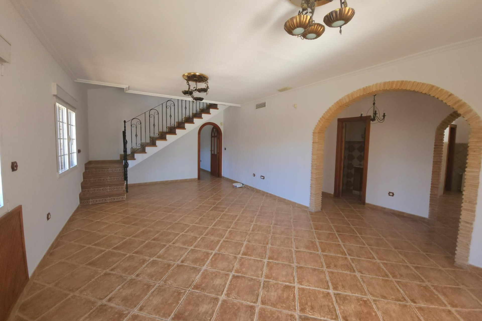 Revente - Villa with annex - Catral