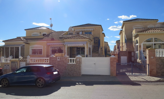 Semi detached Villa - Herverkoop - Orihuela Costa - Los Altos