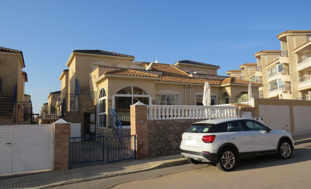 Semi detached Villa - Herverkoop - Orihuela Costa - Los Altos