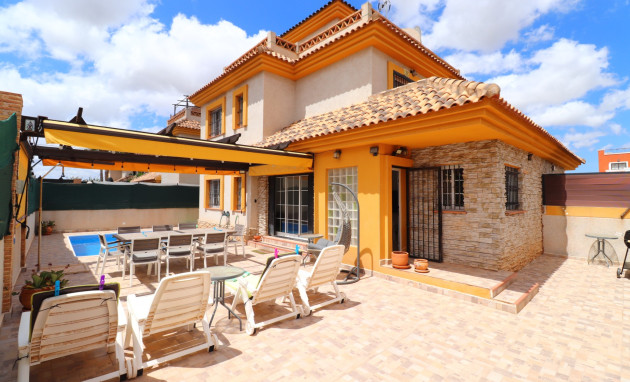 Semi detached Villa - Reventa - Los Montesinos - La Herrada