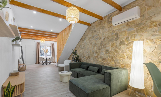 Terraced house - Herverkoop - Torrevieja - Centro - Muelle Pesquero