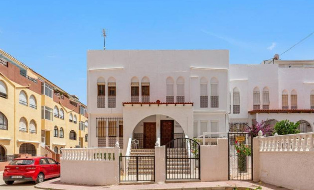 Terraced house - Resale - Torrevieja - La Mata pueblo