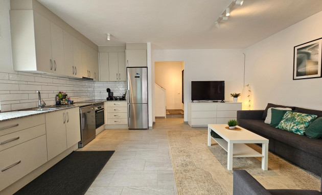 Terraced house - Resale - Torrevieja - SHL--26401