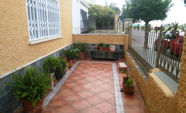 Town house - Resale - Almoradí - Almoradí