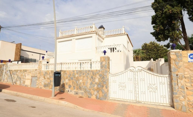 Villa - Herverkoop - Torrevieja - Los Balcones - Los Altos del Edén