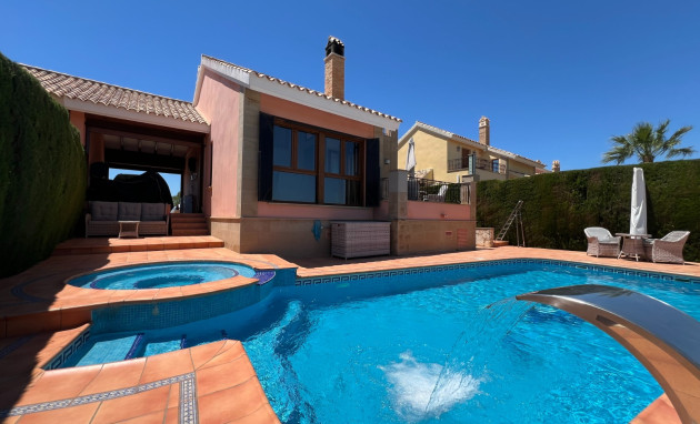 Villa - Resale - Algorfa - La Finca Golf Resort