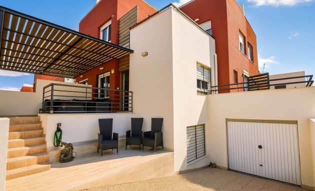 Villa - Resale - Algorfa - La Finca Golf Resort