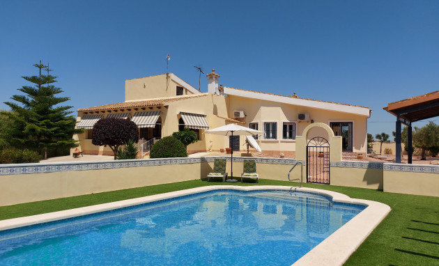 Villa - Resale - Almoradí - Almoradí