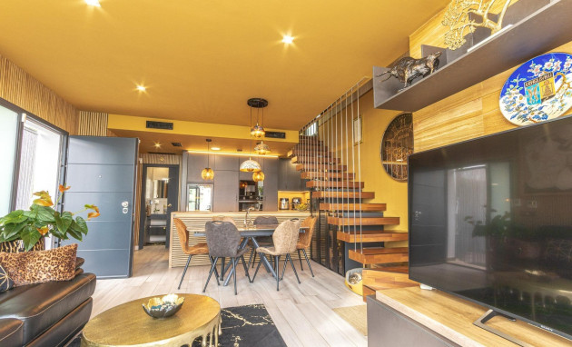 Villa - Resale - Orihuela Costa - Lomas de Cabo Roig