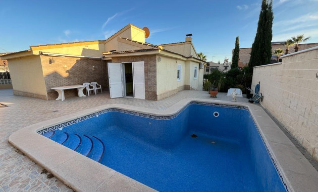 Villa - Resale - Torrevieja - Eliseos playa