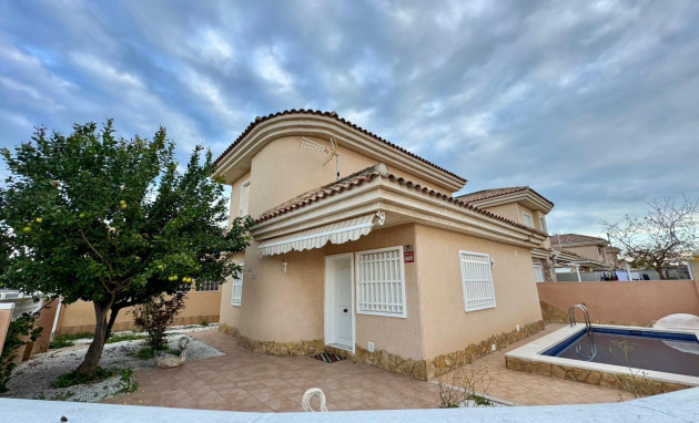 Villa - Resale - Torrevieja - Los Balcones - Los Altos del Edén