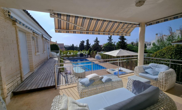Villa - Resale - Torrevieja - Torre la mata