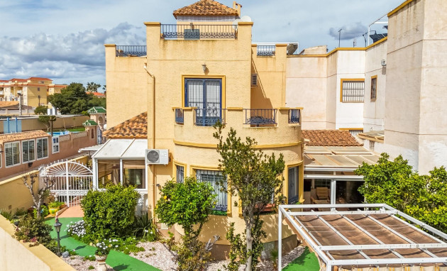 Villa - Reventa - Orihuela Costa - La Zenia