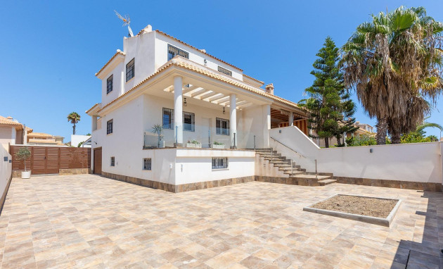 Villa - Reventa - Torrevieja - Aguas Nuevas