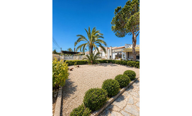 Villa - Reventa - Torrevieja - Aguas Nuevas