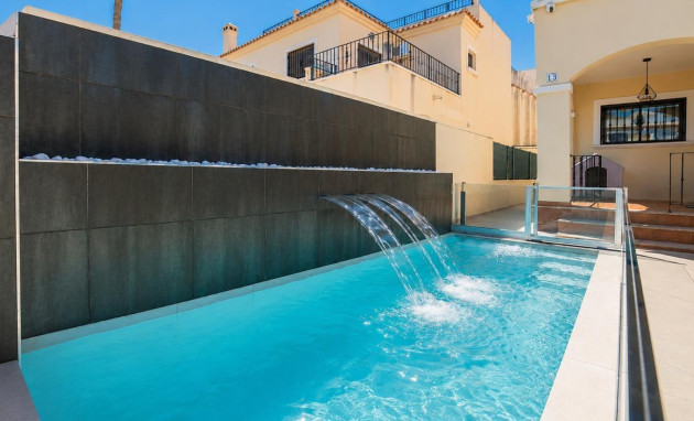 Villa - Reventa - Torrevieja - Aguas Nuevas