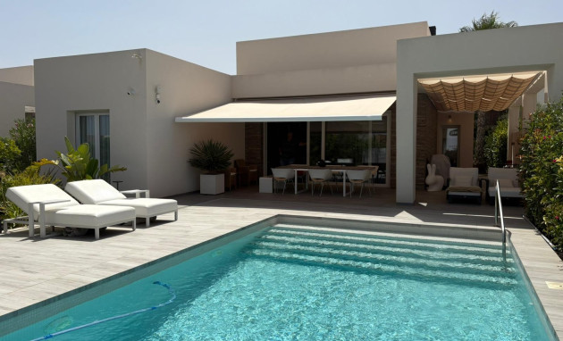 Villa - Revente - Algorfa - CBW--47411