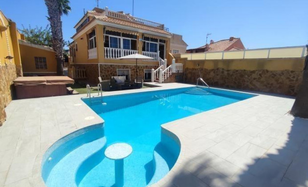 Villa - Revente - Torrevieja - Aguas nuevas 1