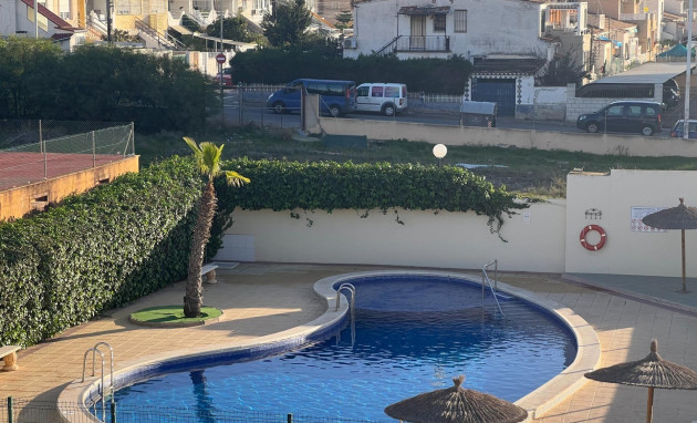 Villa - Revente - Torrevieja - Calas blanca